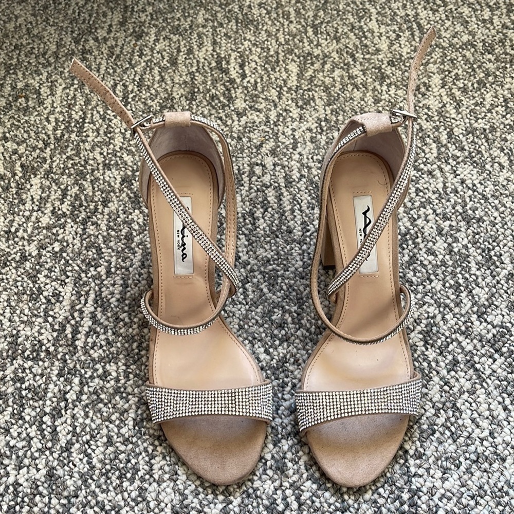 Women’s Nina sandals-Size 7